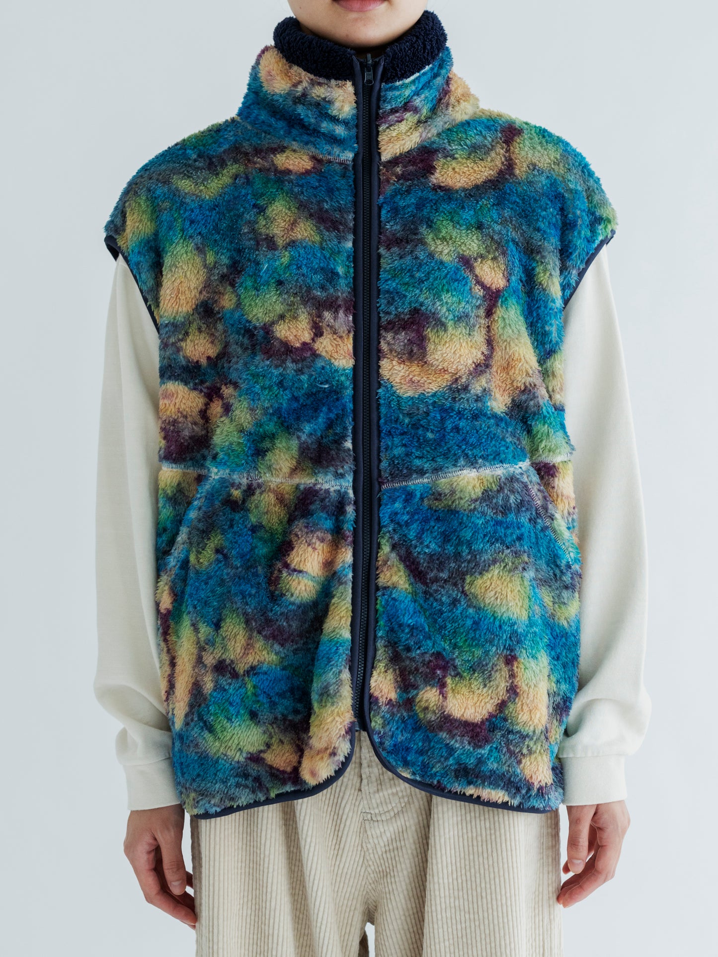 【Pre-order】PRINT/ SOLID REVERSIBLE FLEECE VEST