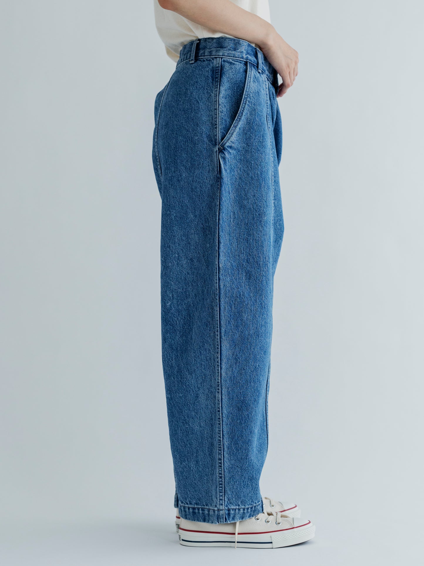 【Pre-order】DENIM WIDE TUCK PANTS